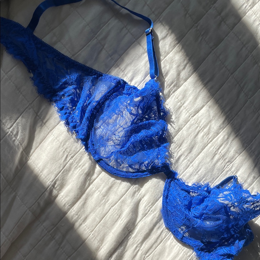 Elegant Blue Lace Bra